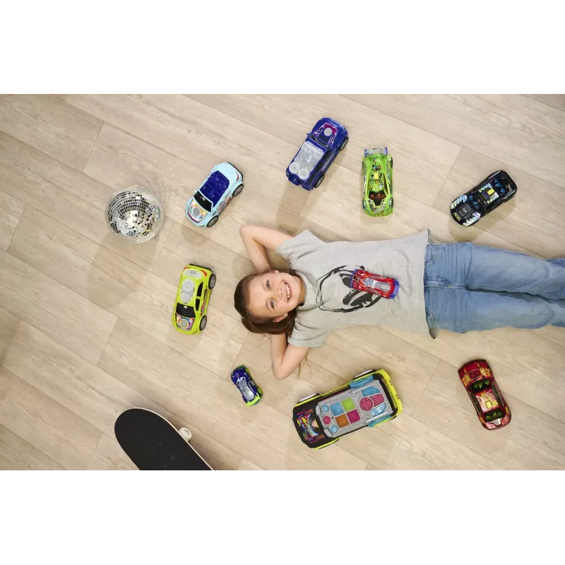 Dickie Toys Mercedes-Benz E-Class Beat Spinner zils 3 AA baterijas