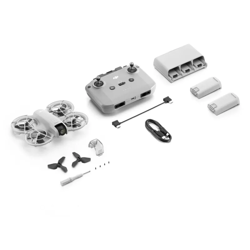 DJI Neo Fly More Combo (DJI-RC-N3) viegls 135 g drons ar 4K Ultra HD kameru, līdz 18 minūtēm lidojuma laika ar 1 uzlādi, 3x baterijas, tālvadības pults