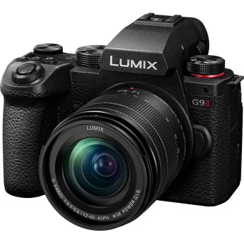 Panasonic Lumix G9 II + 12-60mm F3.5-5.6 MILC 25,21 MP Live MOS 11552 x 8672 pikseļi, melns (DC-G9M2ME)