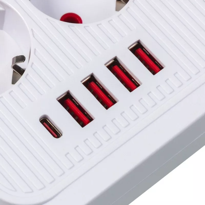 Strāvas sadalītājs MACLEAN MCE389 W — 6 kontaktligzdas, 4×USB-A, 1×USB-C, 2500 W, 110–240 V, 1,5 m kabelis, balts