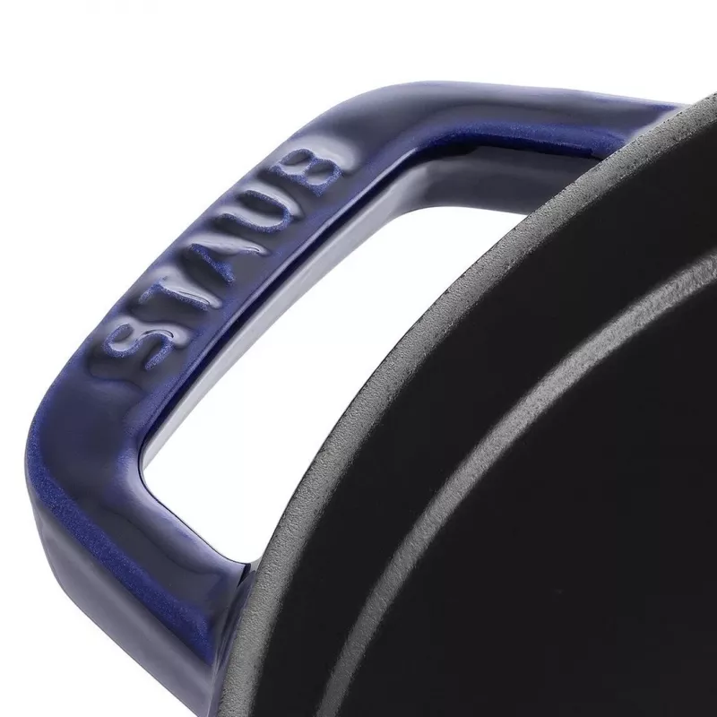 Staub 24 cm apaļa čuguna katls tumši zilā krāsā
