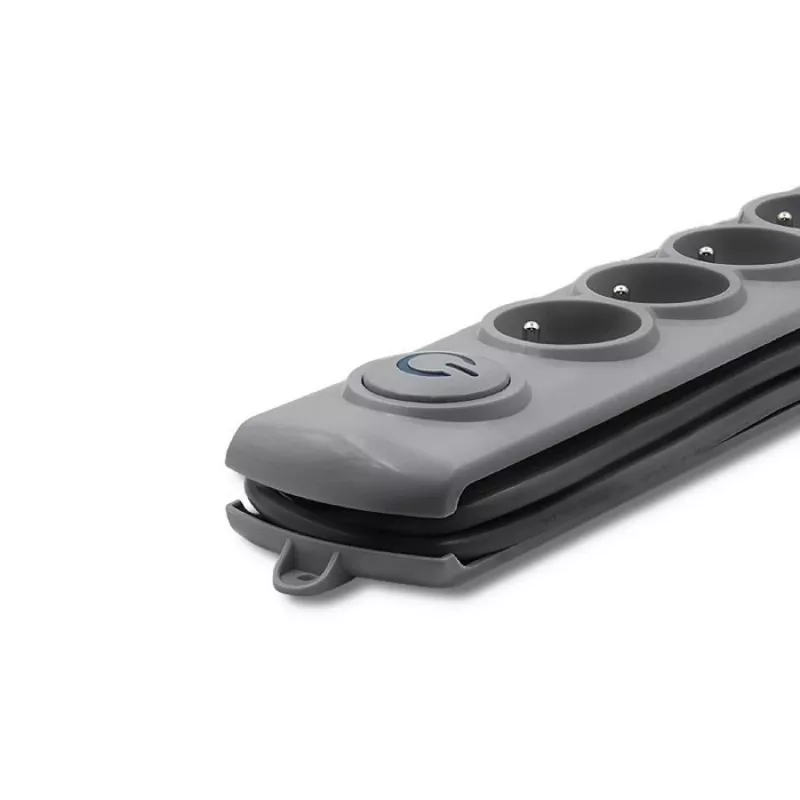 Pārsprieguma aizsargs QOLTEC 50199 — 6 ligzdas, 5 m kabelis