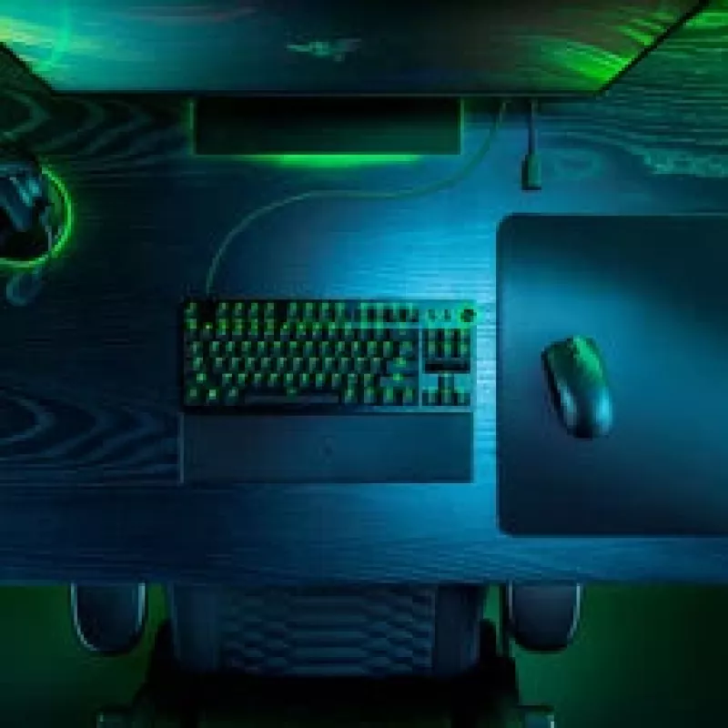 Spēļu peles un peļu paliktņa komplekts Razer Viper V3 Pro + Gigantus M, melns