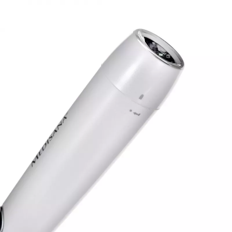 Medisana DC 300 LED gaismas terapijas pildspalva - sarkanas/zilas aknes un ādas kopšanas procedūra