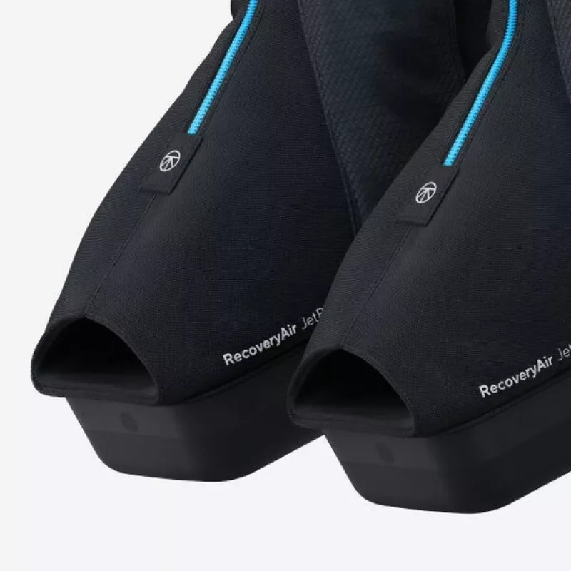 Kāju masieris Therabody RecoveryAir Melns — kompresijas masāža, 4 programmas, Bluetooth, 240 min akumulators