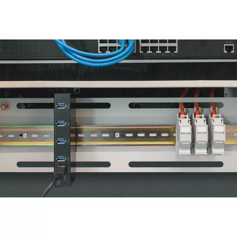 DIGITUS USB centrmezgls 4 portu 3.0->4xA3.0 industrial line melns