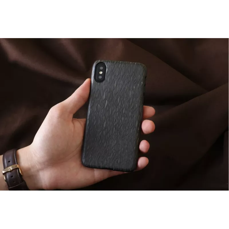 Telefona maciņš “man and wood” iPhone X/XS — melns Carbalho vāciņš