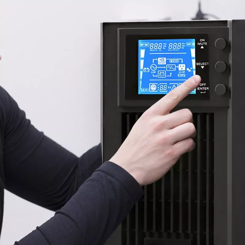 Qoltec 53042 nepārtrauktās barošanas avots (UPS) Dubultās pārveidošanas (Online) 1 kVA 800 W 2 maiņstrāvas kontaktligzdas