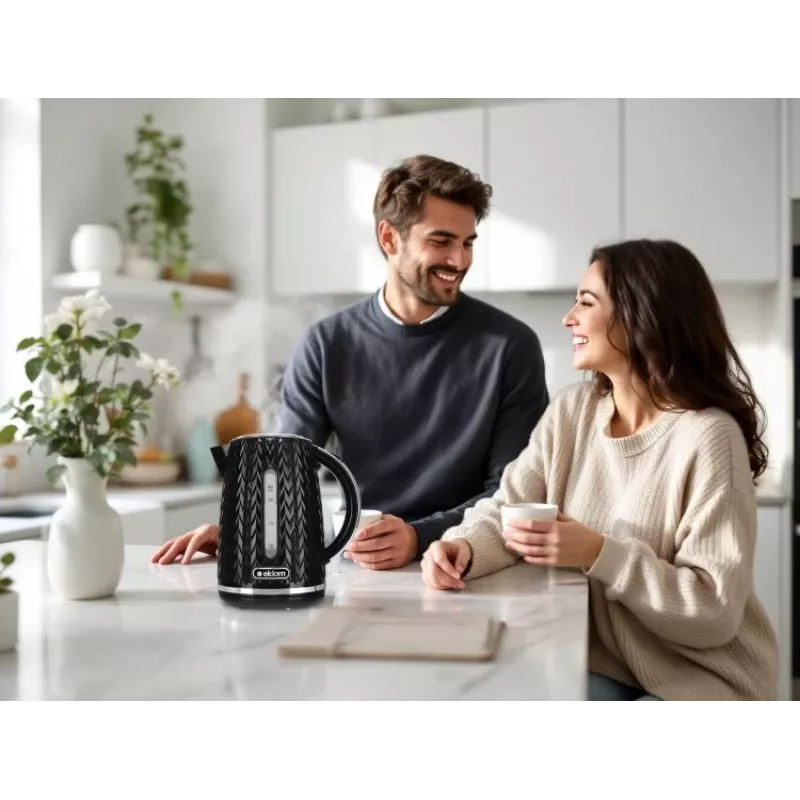 NELO tējkanna, tilpums 1,7 l, jauda 2000 W, melna