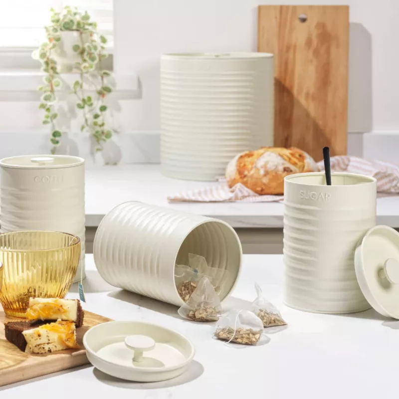 Galda virsmas komplekts Russell Hobbs RH03270CEU7 krēmkrāsā, 4 gab. — virtuves galda virsmas komplekts, krēma apdare