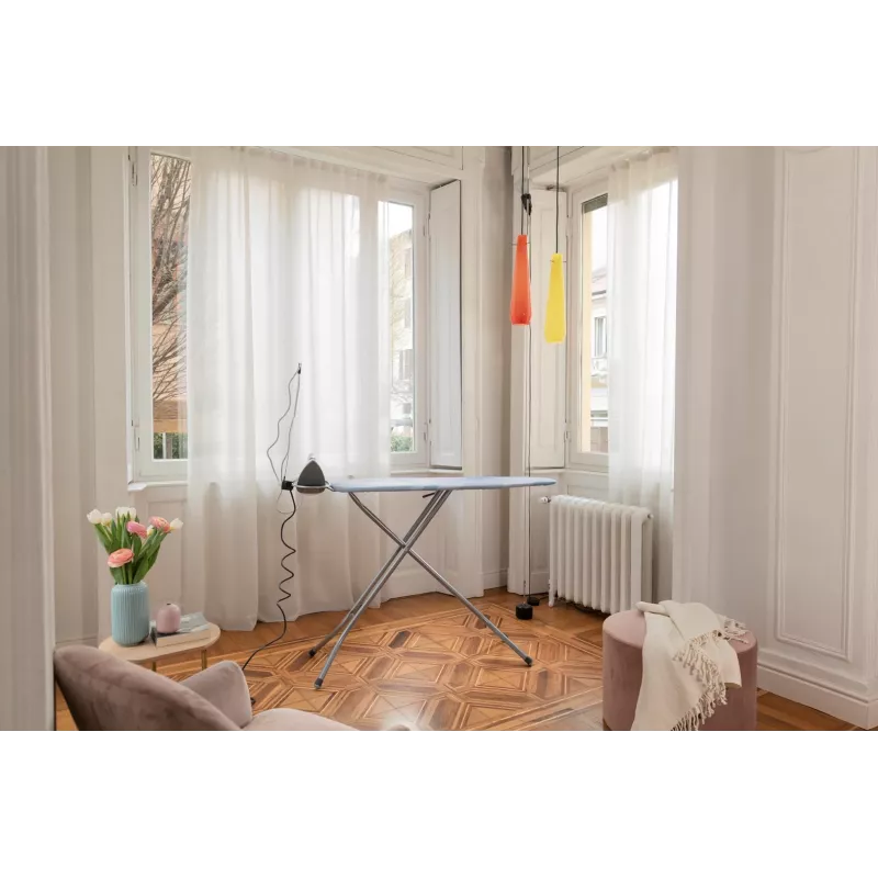 Pilna izmēra gludināmais dēlis VILEDA Bravo Plus 143032 — regulējams augstums 80–97 cm, dēlis 380×1200 mm, tērauda sieta virsma