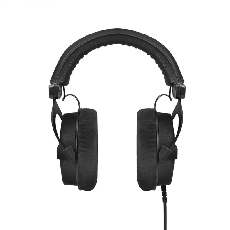 Studijas austiņas Beyerdynamic DT 990 PRO — vadu, slēgtas, apļveida, 250 Ω, 3 m kabelis, melnas