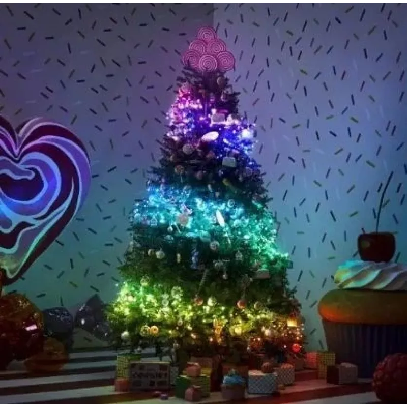 Iepriekš izgaismota Ziemassvētku egle Twinkly Regal Tree 1,50 m — 270 RGB LED, Wi‑Fi un Bluetooth, IP20, 36 W, zaļš vads