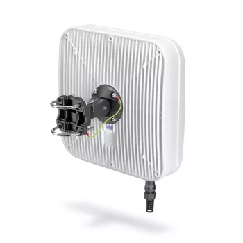 Virziena tīkla antena QuWireless AXRL — 7 dBi, 0.694–0.96 / 1.7–2.2 / 2.2–2.7 GHz, PoE/LAN, divu polarizāciju