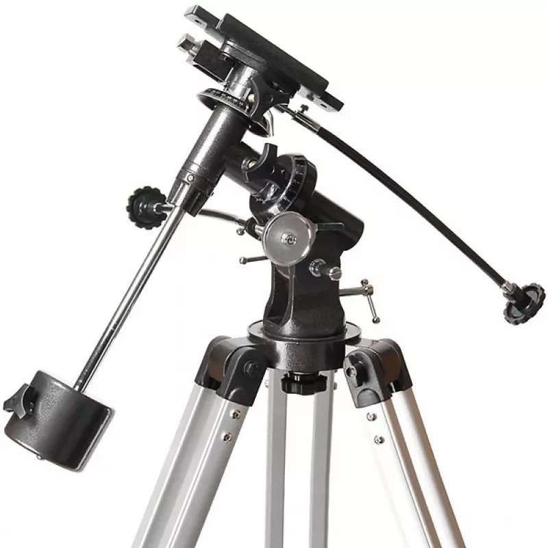 Refraktora teleskops Skywatcher BK 1309 EQ2 — 130 mm apertūra, 900 mm fokusa attālums