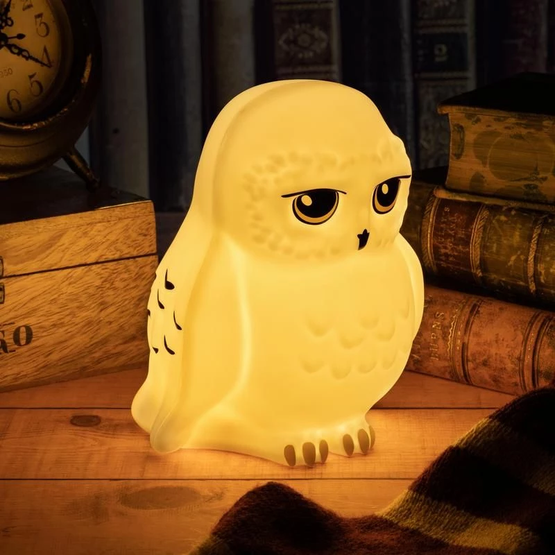 Galda lampa Paladone Hedwig Light V3 — Hedviga pūces formas LED naktslampa