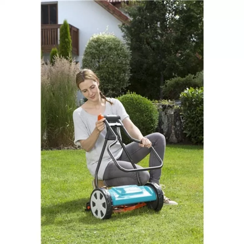 Manuālais cilindru pļāvējs Gardena 330 Classic