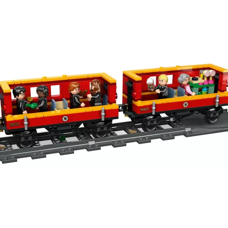 LEGO HARRY POTTER 76423 Hogwarts Express un Hogsmeade stacija