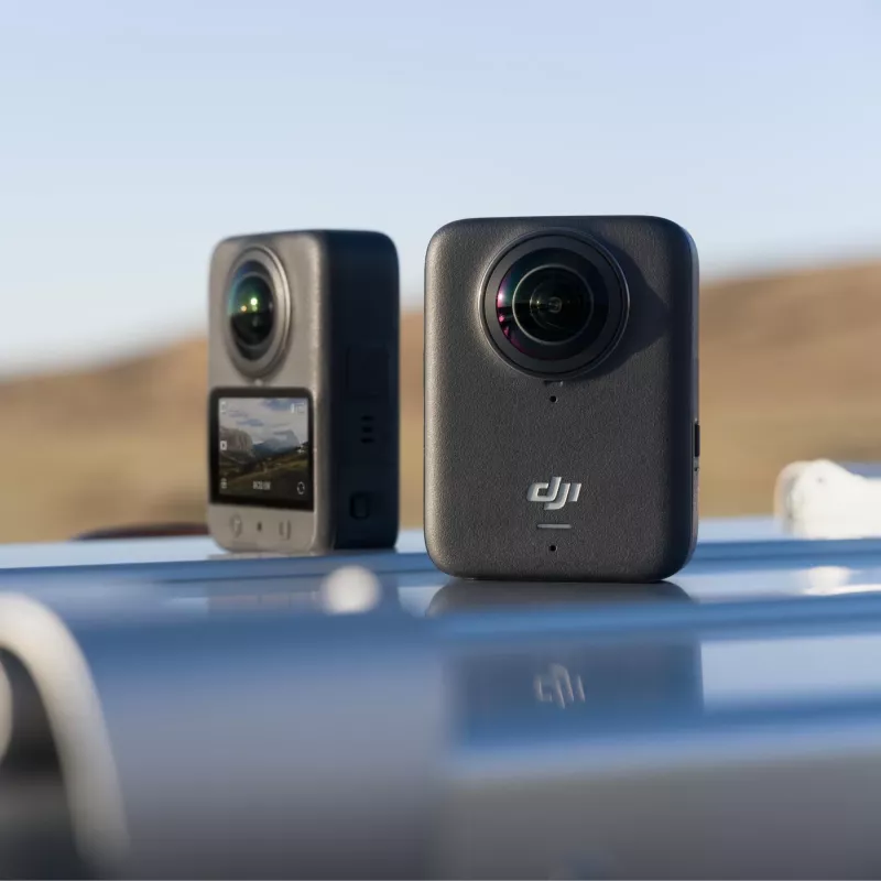 Action kamera DJI Osmo 360 Standard Combo — 8K Ultra HD, 120 MP CMOS, 240 kadri/s, elektroniskā stabilizācija, 2 collu displejs, MicroSD, 183 g, melna