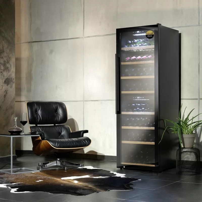 Caso | Smart Wine Cooler | WineExclusive 180 | Energoefektivitātes klase G | Vitrīna | Brīvi stāvošs | Pudeļu tilpums 180 pudeles | Dzesēšanas veids Kompresora tehnoloģija | Melns