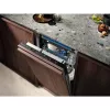 Iebūvējamā trauku mazgājamā mašīna Electrolux EEM43200L, šaura 45 cm, 10 trauku komplekti, 44 dB, 8 programmas