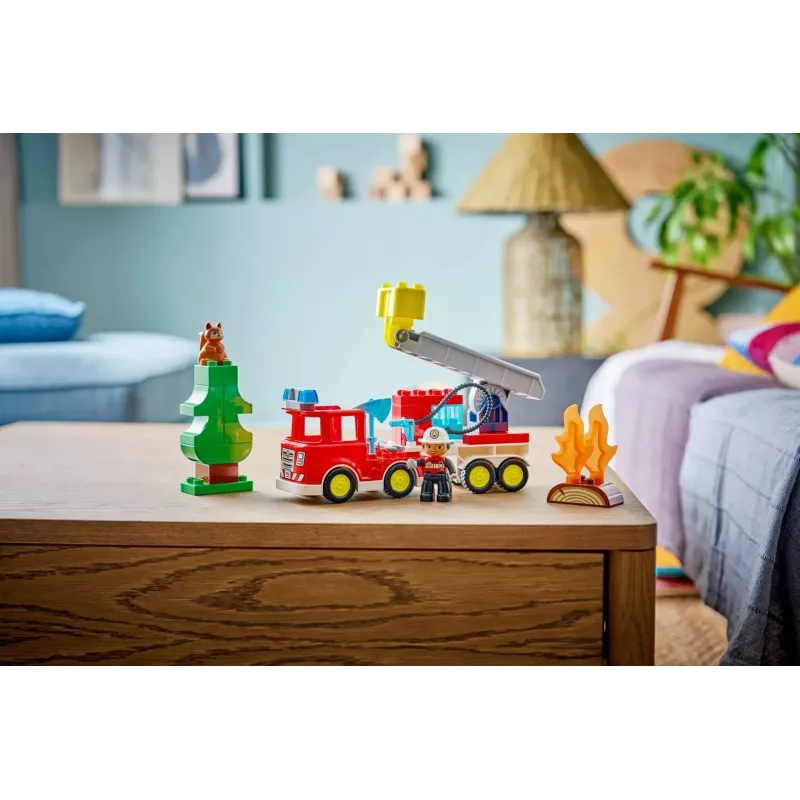 LEGO DUPLO 10473 Ugunsdzēsēju mašīna ar šļūteni un ugunsdzēsēju