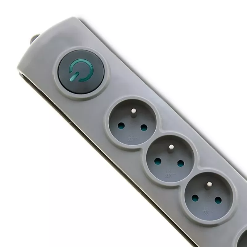 Pārsprieguma aizsargs Qoltec 50164