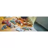 LEGO City pilsētas tramvaja un stacijas lomu spēles būvēšanas komplekts bērniem ar rotaļu tramvaju, dāvana zēniem un meitenēm no 7 gadu vecuma, kuriem patīk transportlīdzekļi