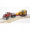 Rotaļlietu zemās platformas kravas automašīna ar JCB 4CX piederumu, BRUDER, modelis BR-02813, ABS konstrukcija, daudzkrāsains