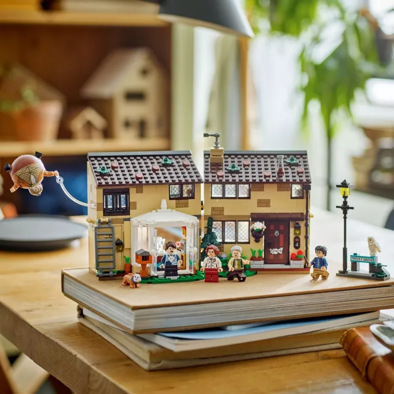 LEGO HARRY POTTER 76451 Privet Drive: Tantes Mardžas vizīte