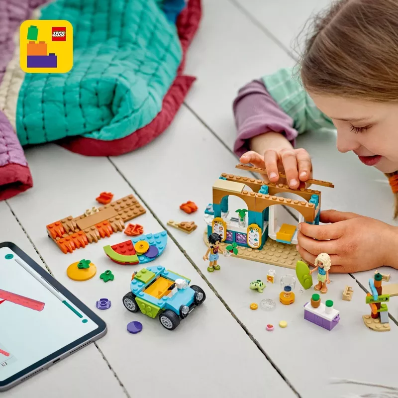 LEGO Friends pludmales smūtiju stends – bērnu rotaļu ēdiena komplekts, dāvanu ideja meitenēm un zēniem vecumā no 6 gadiem ar 2 mini lellēm, bruņurupuča figūriņu un a