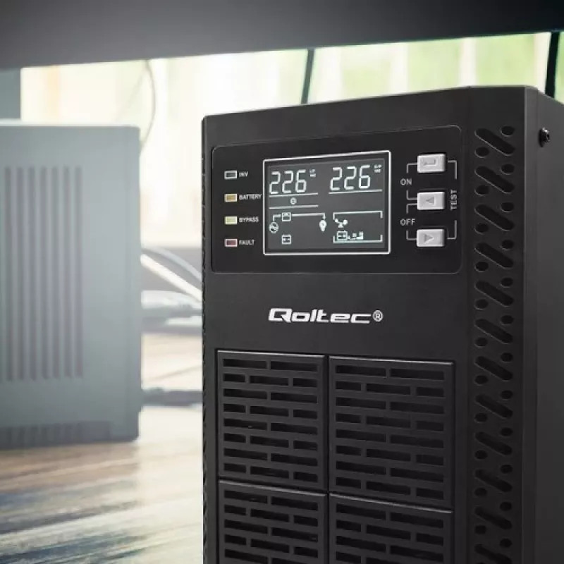 Qoltec 52281 nepārtrauktās barošanas avots (UPS) Dubultās pārveidošanas (Online) 2 kVA 2000 W 3 × F tipa kontaktligzdas