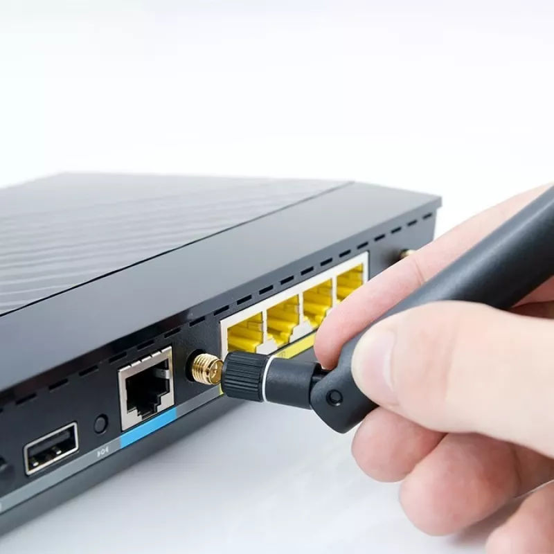 Āra 4G LTE Divkāršā Antena QOLTEC 57047 5 dBi Vienvirziena