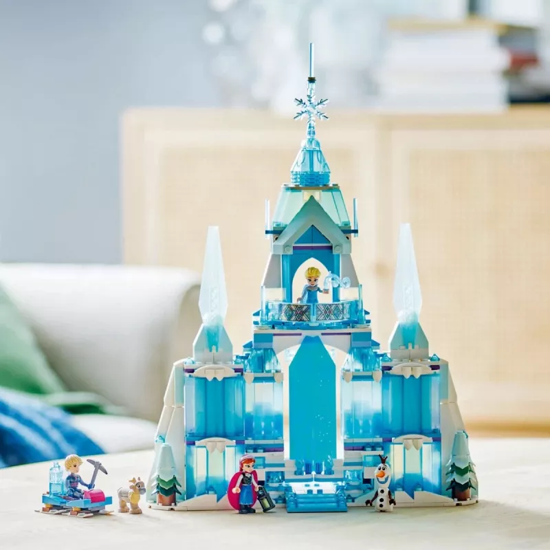 Konstrukcijas rotaļlieta LEGO Disney Princess Elsas Ziemas pils 43244 — būvējams komplekts radošai rotaļai