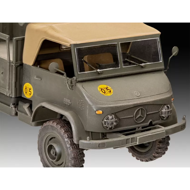 Plastmasas modeļu transportlīdzeklis UNIMOG 404 S 1/35