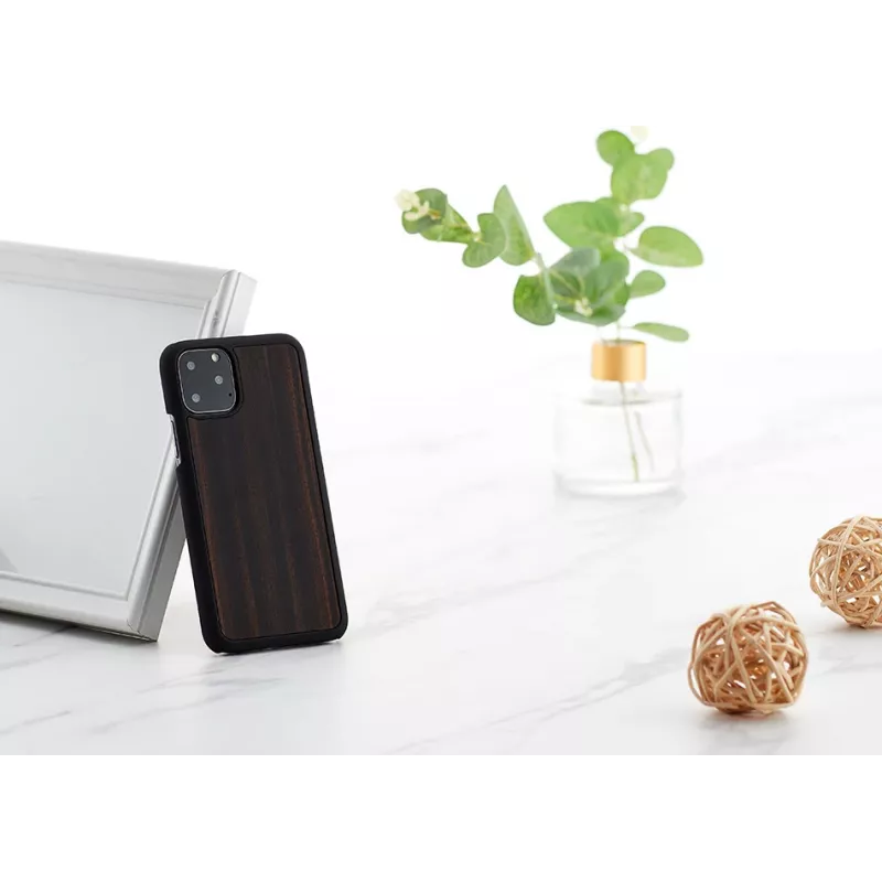 Telefona maciņš man and wood iPhone 11 Pro — melnkoka melns, ciets aizsargājošs aizmugures vāciņš