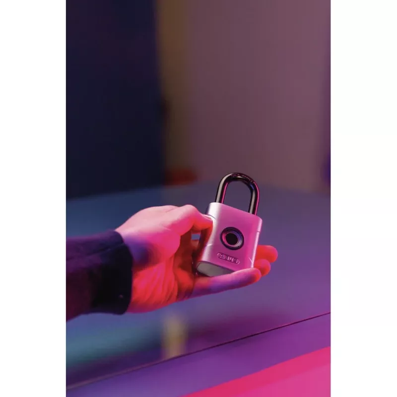 Tradicionālā piekaramā atslēga ABUS 62581 ar biometrisko atslēgu 5 cm