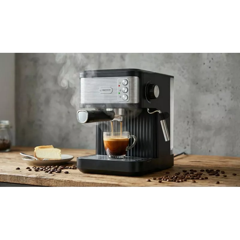Espresso kafijas automāts ESPERANZA EKC011 — 1,8 l ūdens tvertne, 850 W, 20 bāri, skārienjutīga vadība, piena putotājs