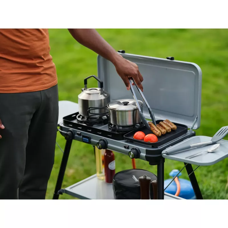 Camping Kitchen 2 Multi Cook Plus, gāzes plīts, pelēka, 2 gatavošanas zonas 2x 1,8 kW + grila plāksne 0,9 kW, modelis 2025
