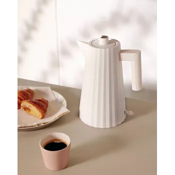 Alessi MDL06 B Plisēta elektriskā tējkanna, melna, eiro kontaktdakša