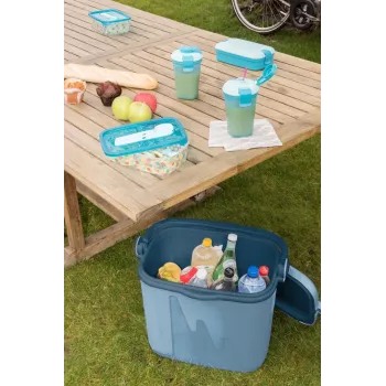Pārnēsājams 20L Curver tūristu ledusskapis 262277 zils — 20 L polipropilēna ceļojumu ledusskapis ar rokturi, 396×265×428 mm, 1,8 kg