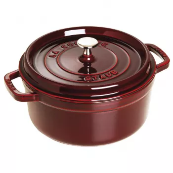 Čuguna apaļais katls Staub 3,8 L Granātābols – 3,8 L ietilpība, emaljēta iekšpuse