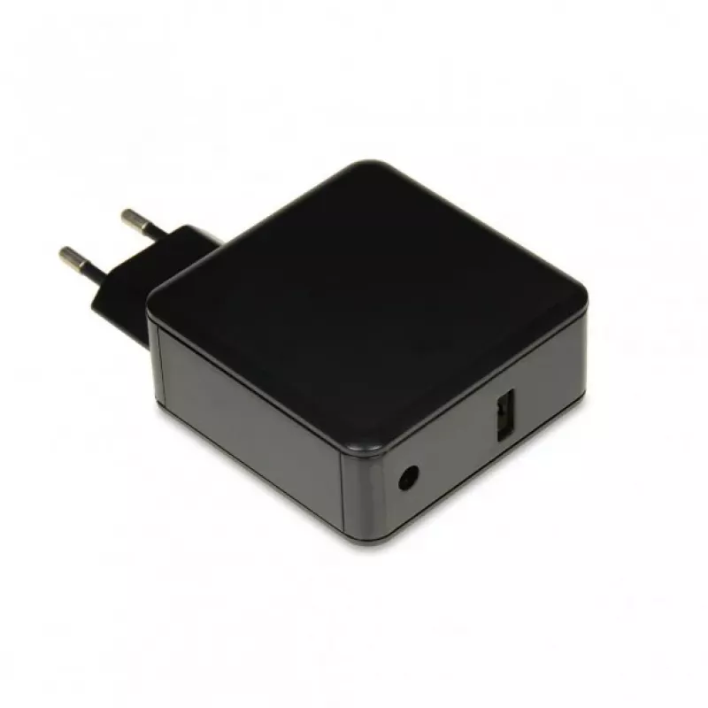 Portatīvā datora barošanas adapteris IBOX IUZ65WA, AC-DC automātisks 100–240V → 18.5–20.5V, 65W, 1×USB, melns