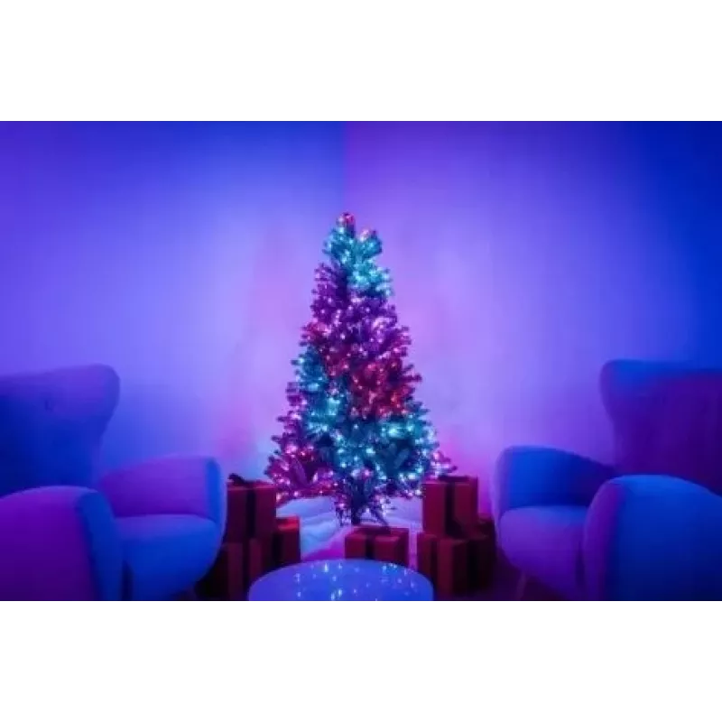 Iepriekš izgaismota Ziemassvētku egle Twinkly Regal Tree 1,50 m — 270 RGB LED, Wi‑Fi un Bluetooth, IP20, 36 W, zaļš vads