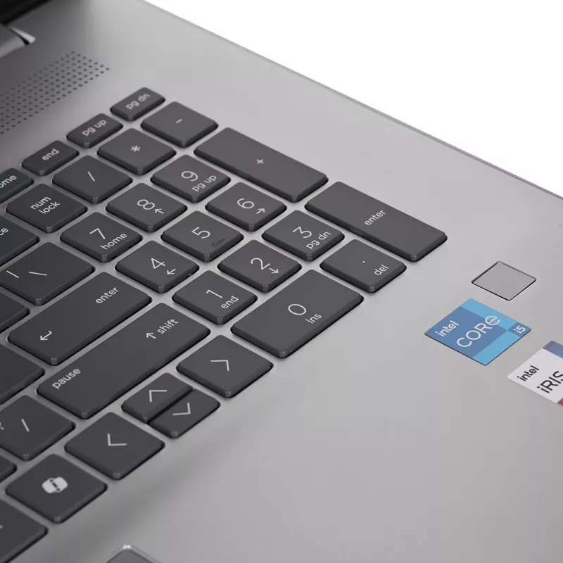 HP 17-CN3068CL i5 1334U 17.3 FHD AG 8GB SSD512 BT BLKB FPR Win11 Sudraba (REPACK) 2Y