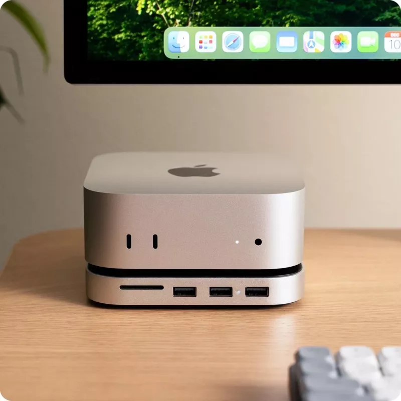 Satechi klēpjdatora dokstacija/portu replikators ST-GNMMES — vadu USB 3.2 Gen 2 Type-C centrmezgls, USB-A un SD, Sudraba