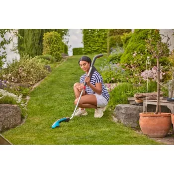 Bezvada zāles šķēres Gardena 9886-20 8 cm 3.6 V litija jonu tirkīza