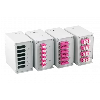 EFB Elektronik priekšējais panelis 6x SC-D, LC-Quad ar 2,8 mm skrūvju caurumiem