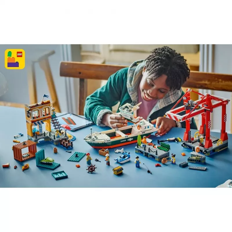LEGO CITY 60422 Ostas piestātne ar kravas kuģi