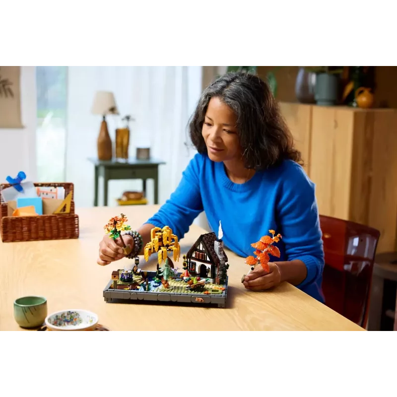LEGO ICONS 11372 Rudens dārza mājiņa